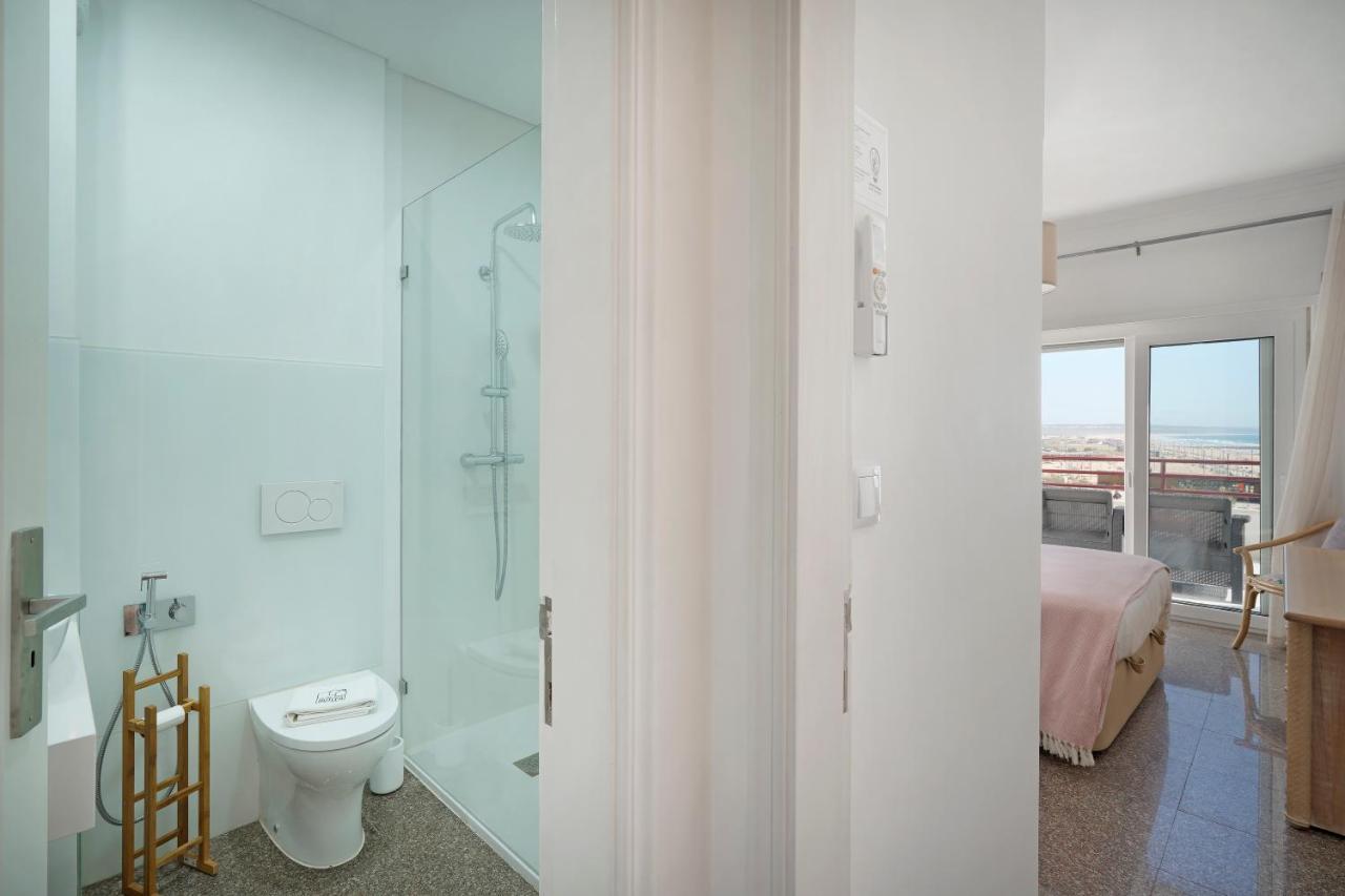 Costa Beach Apartment By The Portuguese Butler Costa da Caparica Exterior photo