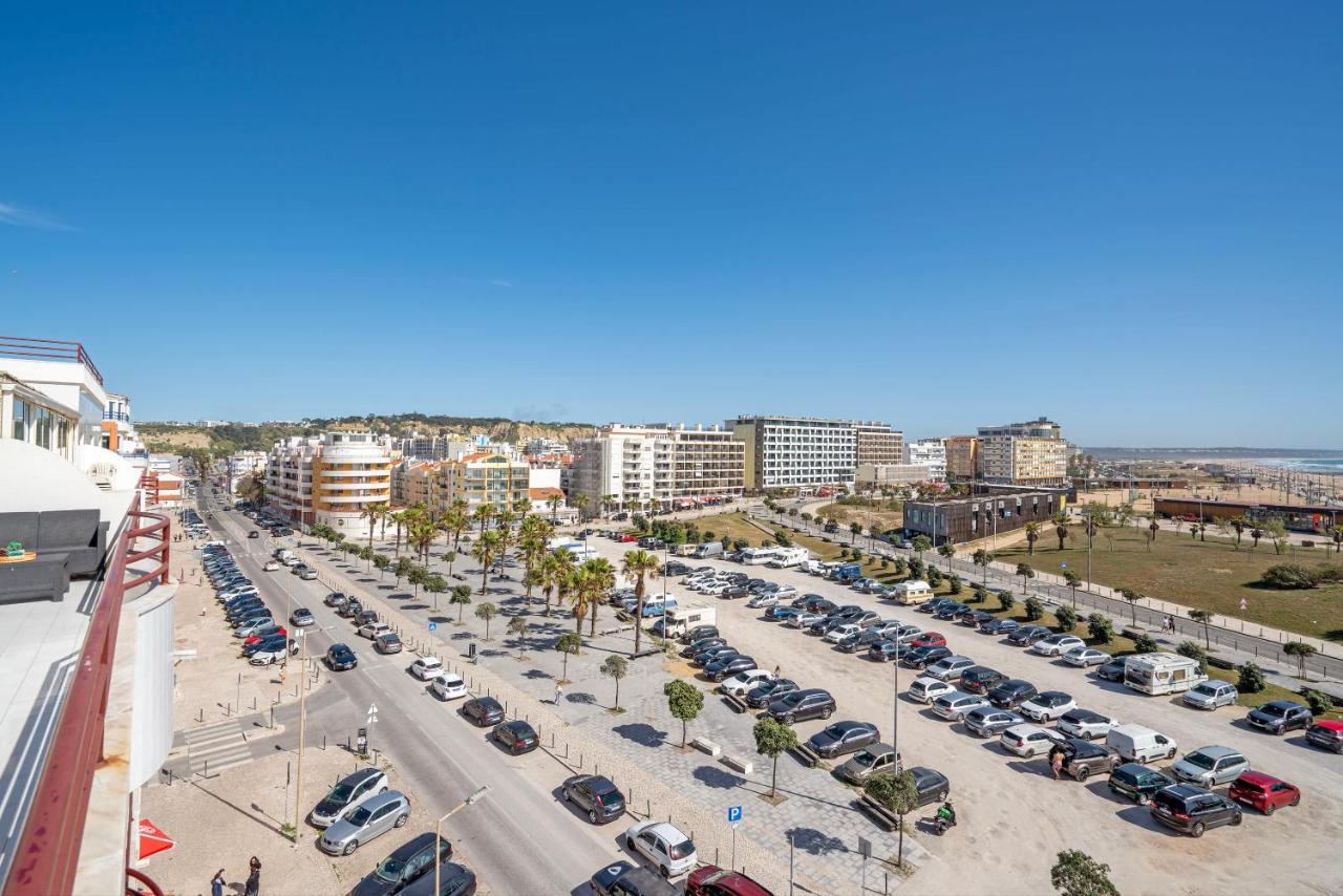 Costa Beach Apartment By The Portuguese Butler Costa da Caparica Exterior photo